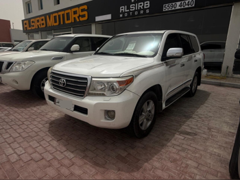 تويوتا  لاند كروزر  جي اكس ار  2014  اوتوماتيك  455,000 كم  8 سلندر  دفع رباعي  اس يو في  أبيض