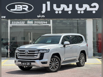 Toyota  Land Cruiser  GXR Twin Turbo  2024  Automatic  50,000 Km  6 Cylinder  Four Wheel Drive (4WD)  SUV  Silver  With Warranty