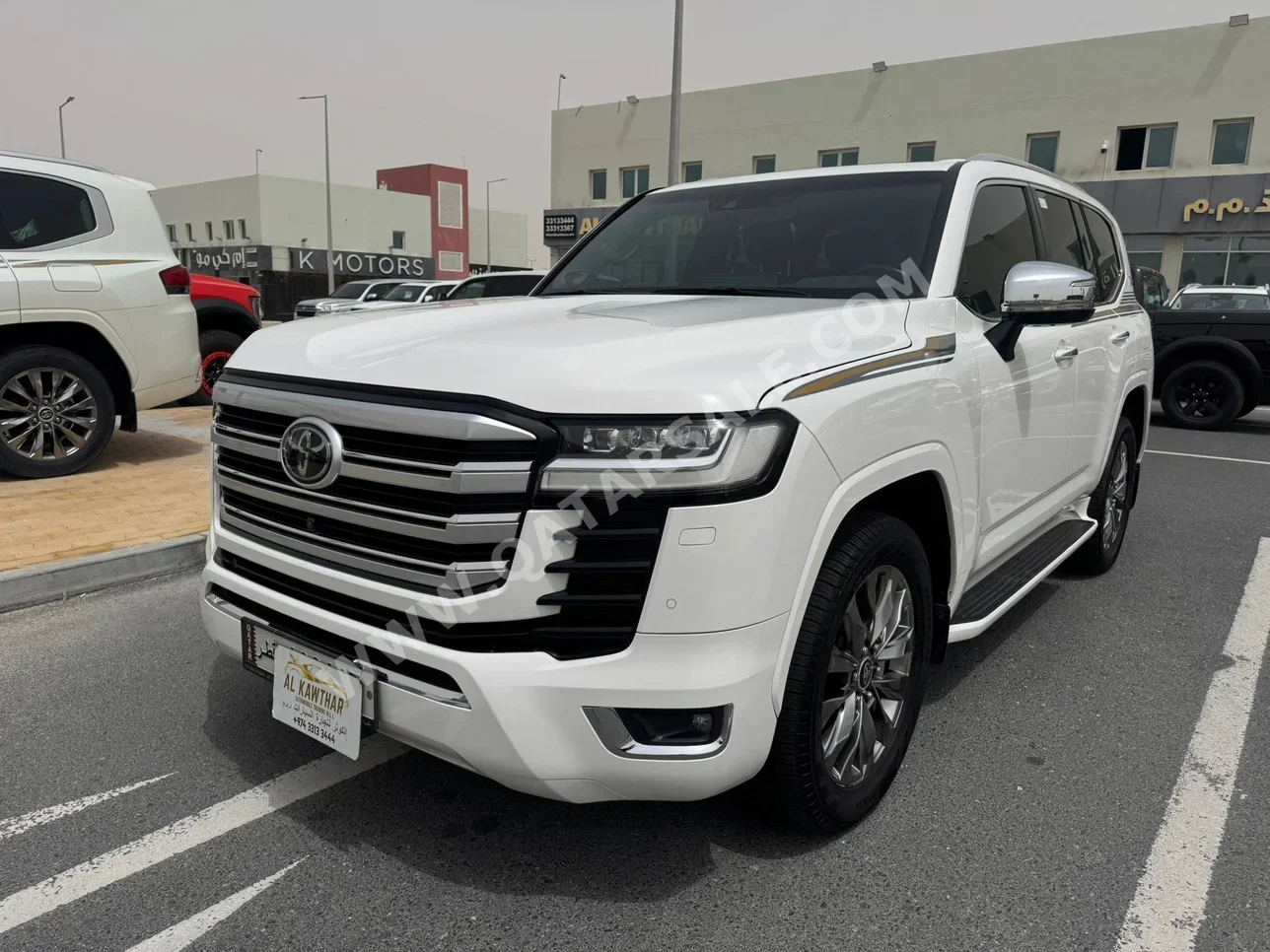 تويوتا  لاند كروزر  في اكس ار توين توربو  2022  اوتوماتيك  86,000 كم  6 سلندر  دفع رباعي  اس يو في  أبيض