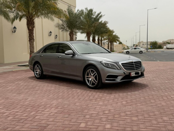 Mercedes-Benz  S-Class  400  2015  Automatic  165,000 Km  6 Cylinder  Rear Wheel Drive (RWD)  Sedan  Gray