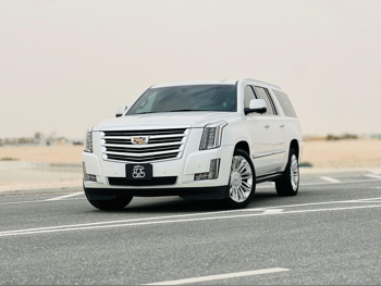 Cadillac  Escalade  2018  Automatic  133,000 Km  8 Cylinder  Four Wheel Drive (4WD)  SUV  White