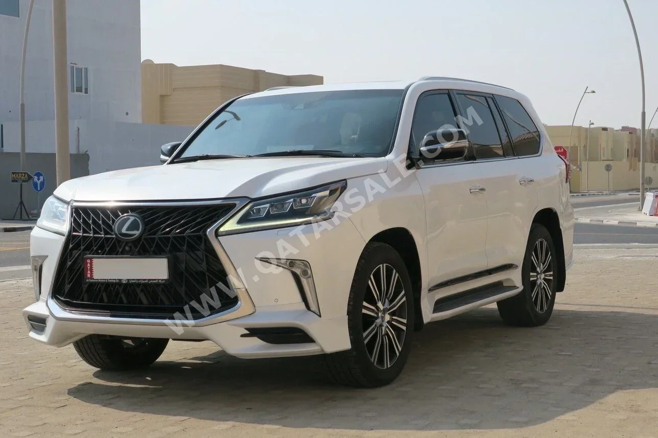 Lexus  LX  570 S  2019  Automatic  160,000 Km  8 Cylinder  Four Wheel Drive (4WD)  SUV  White