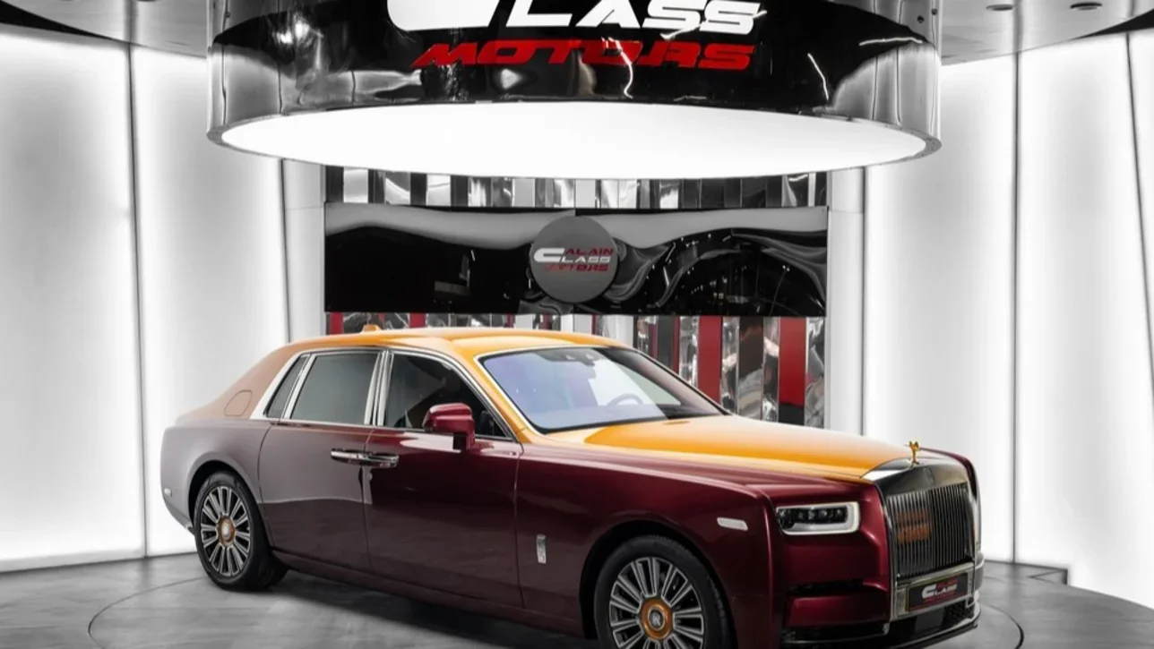 رولز - رويس  فانتوم  2019  اوتوماتيك  13,314 كم  12 سلندر  دفع خلفي  سيدان  ذهبي