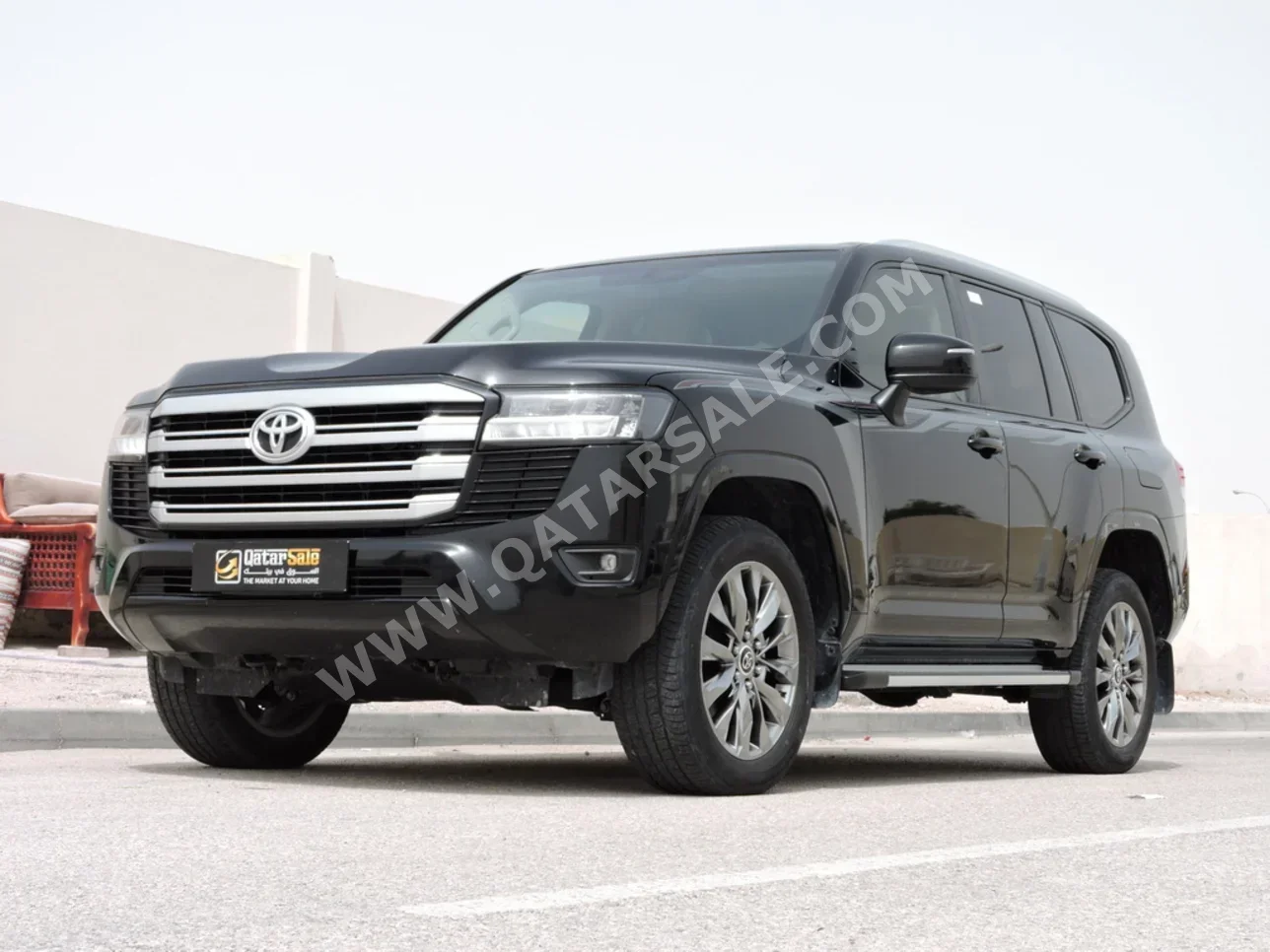 تويوتا لاند كروزر جي اكس ار 2024 اوتوماتيك 52,500 كم 6 سلندر دفع رباعي اس يو في أسود تحت الضمان