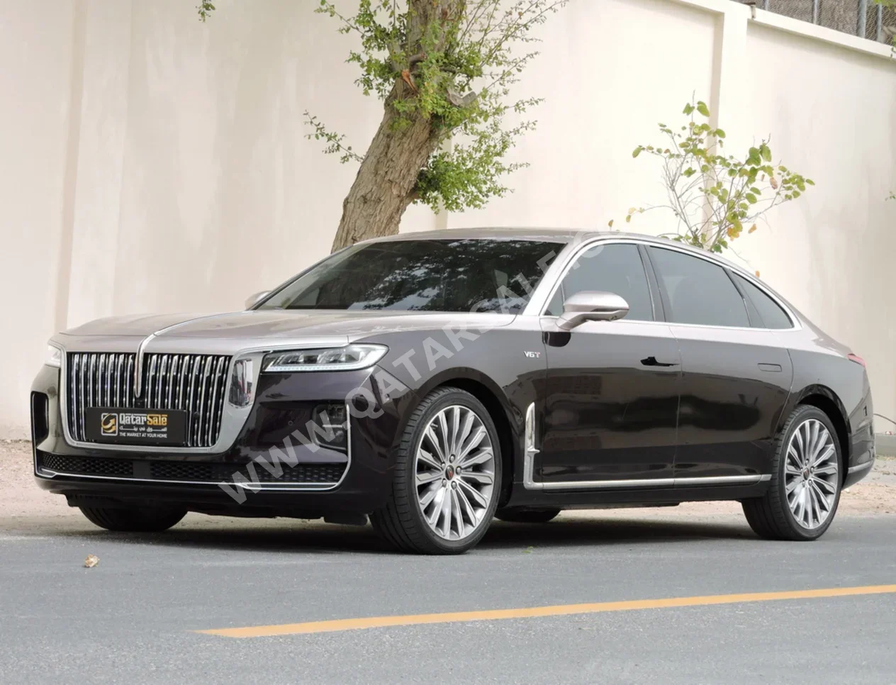 Hongqi  H9  2022  Automatic  79,111 Km  6 Cylinder  All Wheel Drive (AWD)  Sedan  Purple  With Warranty