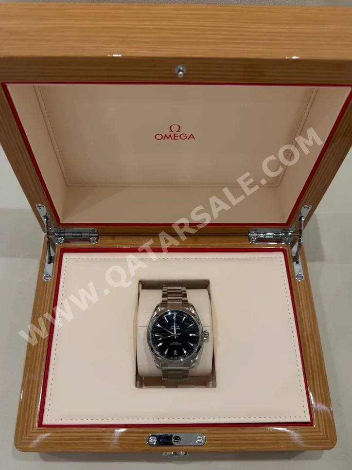 ساعات - أوميغا  - ساعات ميكانيكية  - أسود  - ساعات رجالي