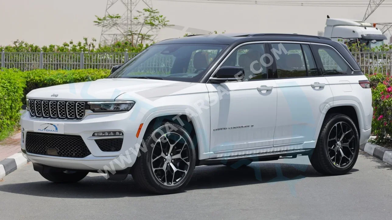 جييب  جراند شيروكي  سومت  2025  اوتوماتيك  0 كم  6 سلندر  دفع رباعي  اس يو في  أبيض  تحت الضمان