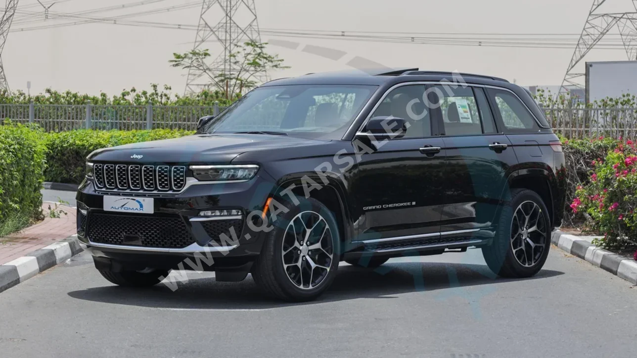 جييب  جراند شيروكي  سومت  2025  اوتوماتيك  0 كم  6 سلندر  دفع رباعي  اس يو في  أسود  تحت الضمان