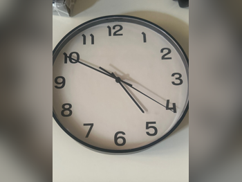 ساعة الحائط كاسيو أسود \ ميكانيكية