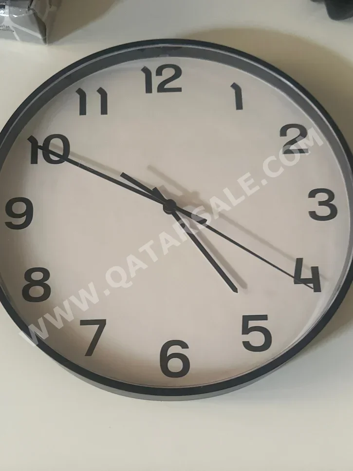 ساعة الحائط  كاسيو  أسود \  ميكانيكية