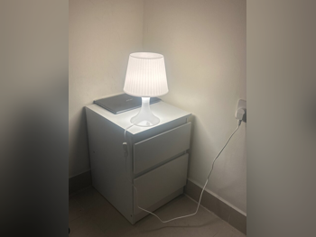 الطاولات والخزائن الجانبية طاولة متعددة الاستخدامات - ايكيا - أبيض