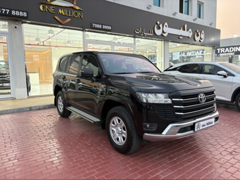 تويوتا  لاند كروزر  جي اكس  2025  اوتوماتيك  29,000 كم  6 سلندر  دفع رباعي  اس يو في  أسود  تحت الضمان