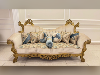 الأرائك والكنب والكراسي كنبة بثلاث مقاعد  - اللون البيج