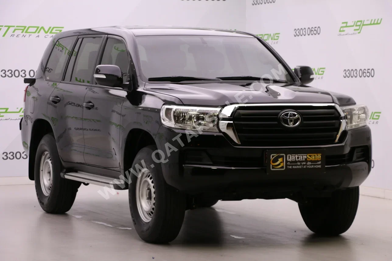 تويوتا  لاند كروزر  جي اكس  2020  اوتوماتيك  141,000 كم  6 سلندر  دفع رباعي  اس يو في  أسود