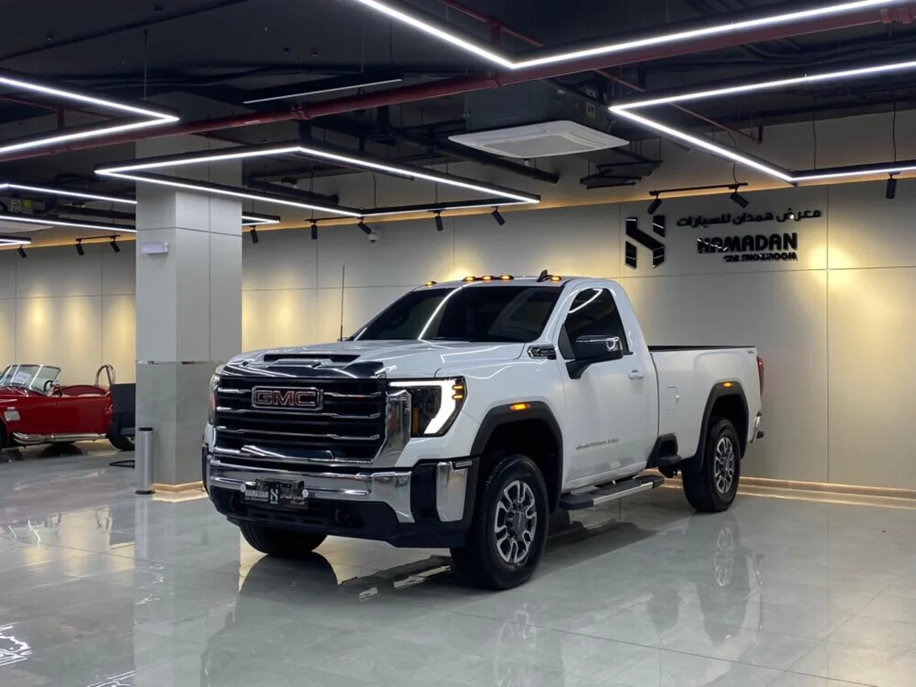 جي ام سي  سييرا  2500 HD  2025  اوتوماتيك  19,000 كم  8 سلندر  دفع رباعي  بيكب  أبيض  تحت الضمان