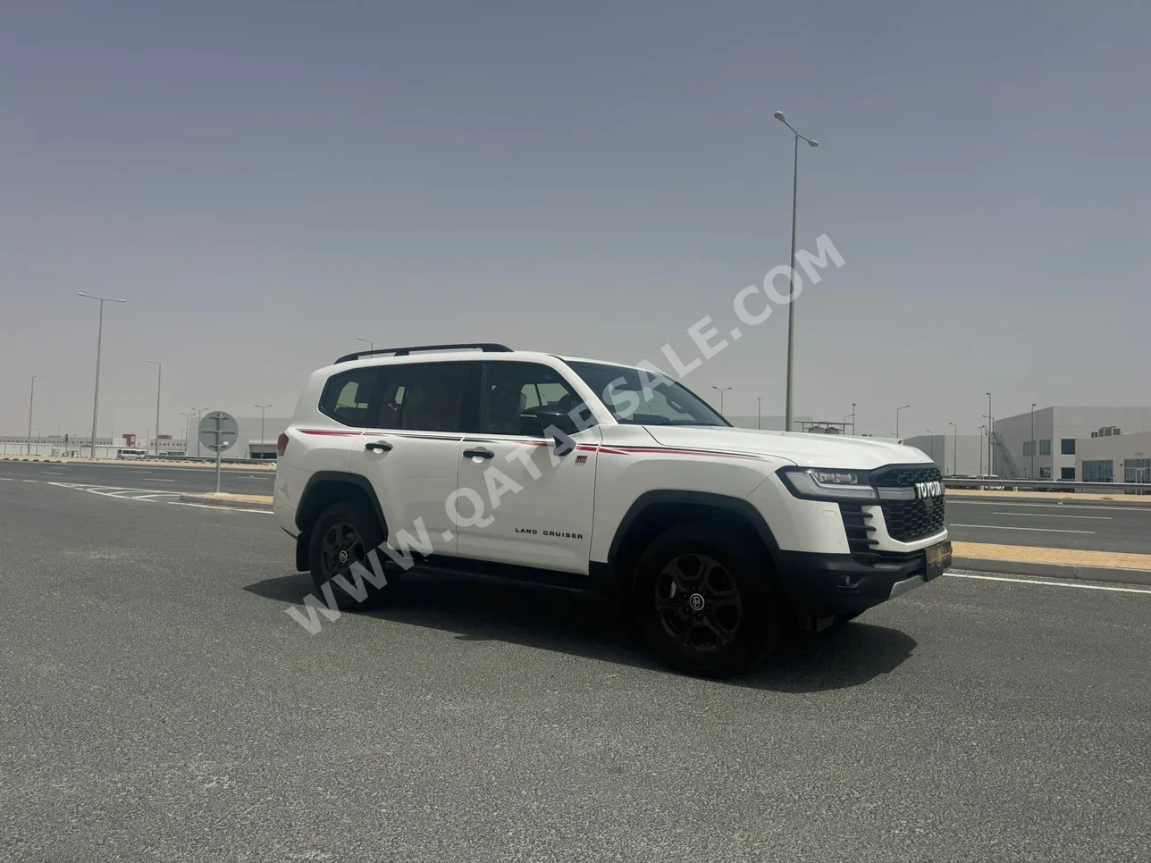 Toyota  Land Cruiser  GR Sport Twin Turbo  2024  Automatic  0 Km  6 Cylinder  Four Wheel Drive (4WD)  SUV  White  With Warranty