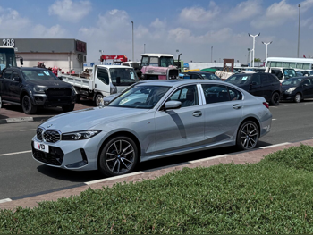 BMW  3-Series  325i  2026  Automatic  0 Km  4 Cylinder  Rear Wheel Drive (RWD)  Sedan  Carpathian grey