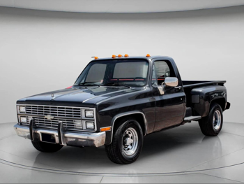 شفروليه  K10 كي  \  C10 سي  1984  عادي  321,000 كم  8 سلندر  دفع خلفي  بيكب  أسود