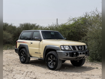 نيسان  باترول  سوبر سفاري  2023  اوتوماتيك  2,000 كم  6 سلندر  دفع رباعي  اس يو في  بيج  تحت الضمان