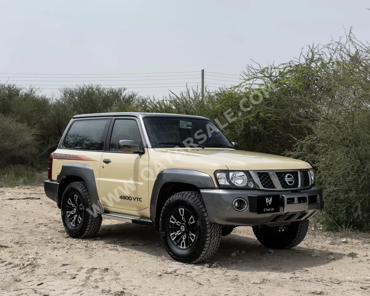 Nissan  Patrol  Super Safari  2023  Automatic  2,000 Km  6 Cylinder  Four Wheel Drive (4WD)  SUV  Beige  With Warranty