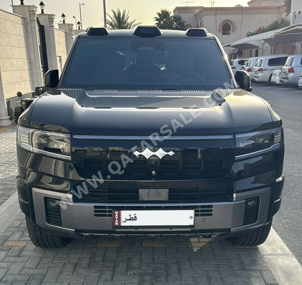 BYD  Leopard 8  Flagship  2025  Automatic  15,000 Km  4 Cylinder  All Wheel Drive (AWD)  SUV  Black