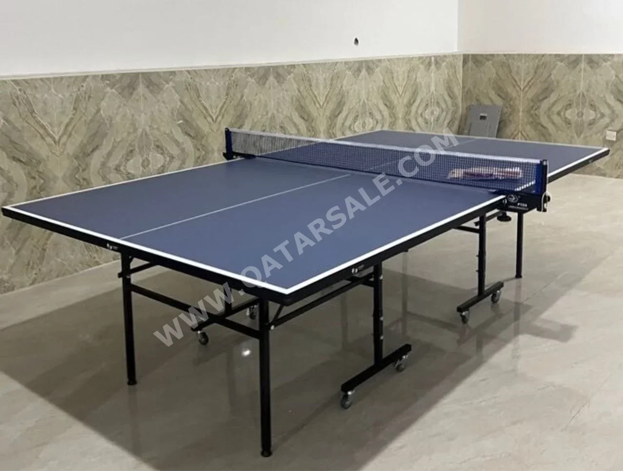 ازرق  طاولة تنس ( بنق بونق )
