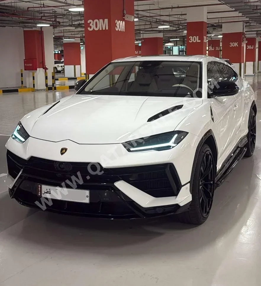Lamborghini  Urus  S  2023  Automatic  15,000 Km  8 Cylinder  All Wheel Drive (AWD)  SUV  White  With Warranty