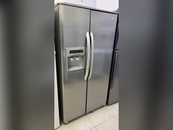 وايت-ويستينج هاوس  ثلاجة باب مزدوج  - فضي