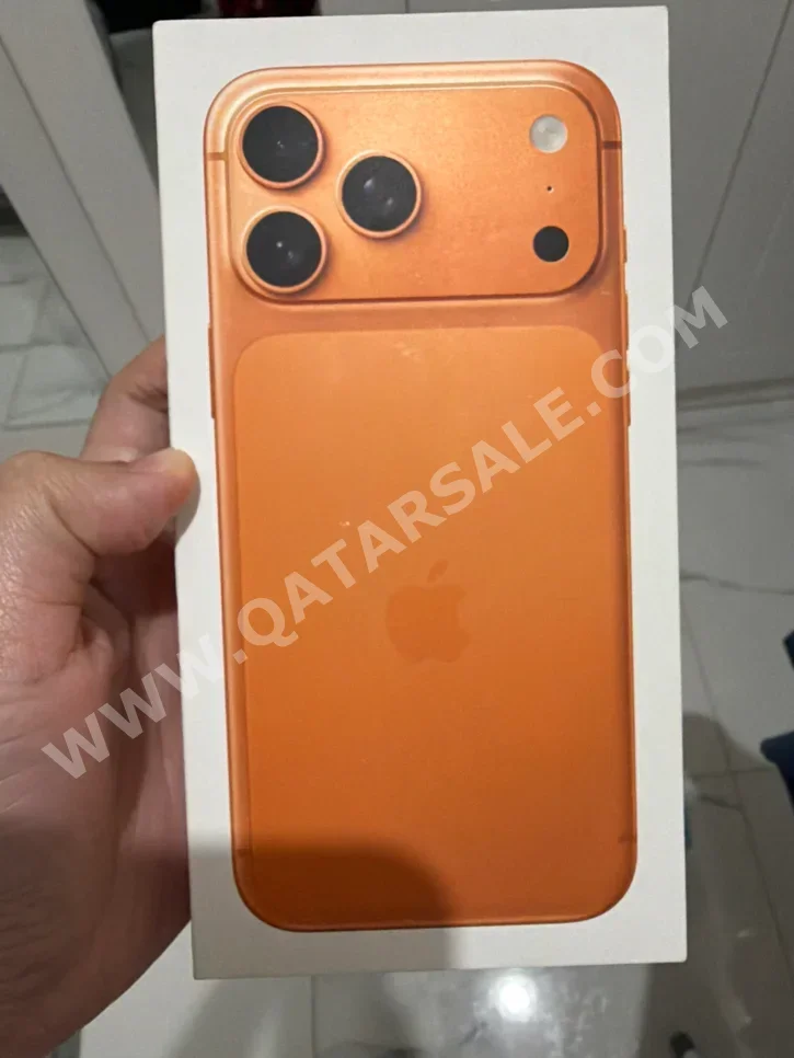 هواتف نقالة ابل  - ايفون 17  - برو ماكس  - برتقالي  - 256 جيجابايت  - تحت الضمان