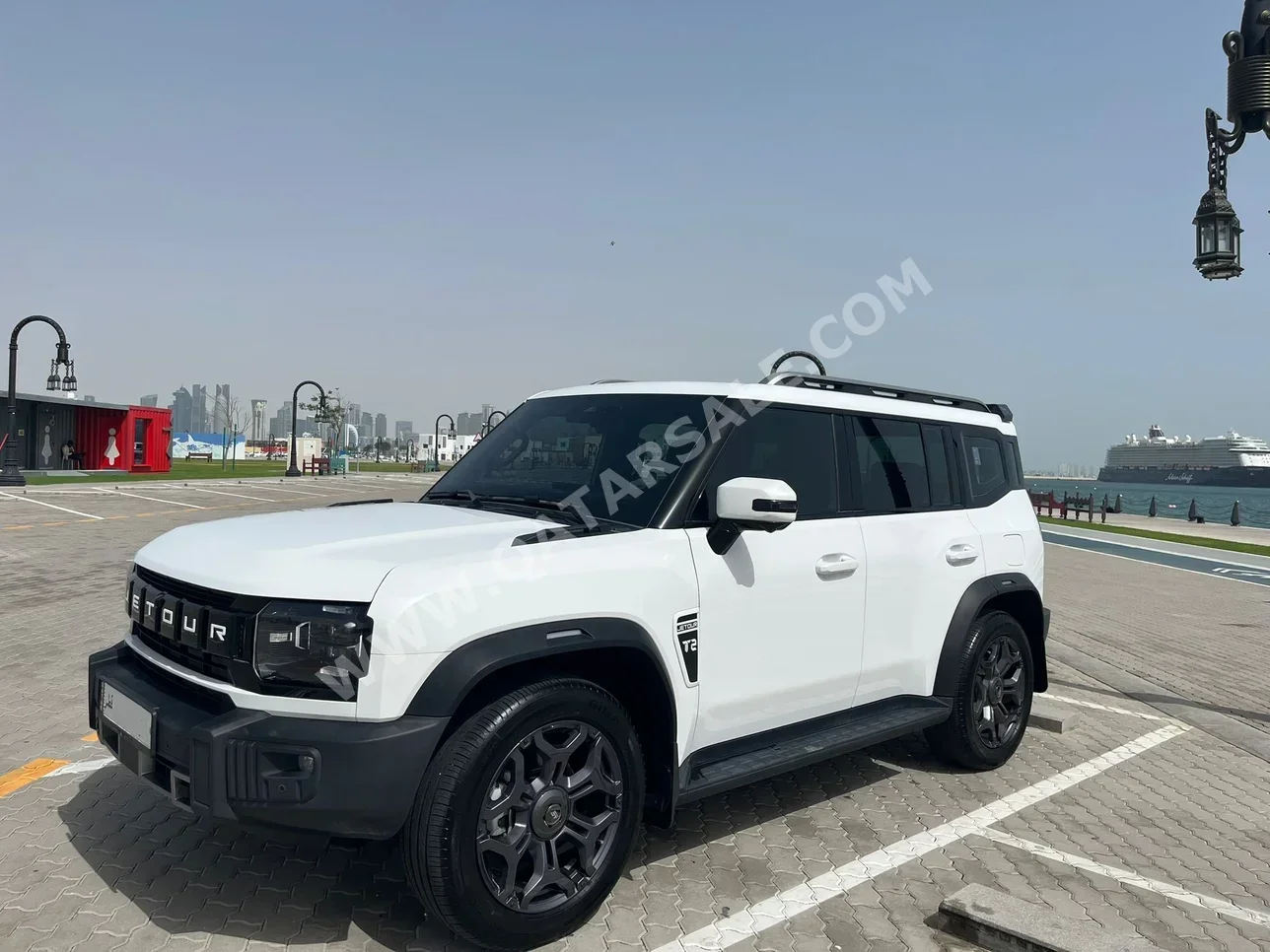 جيتور  تي 2  لكجري  2025  اوتوماتيك  18,000 كم  4 سلندر  دفع رباعي  اس يو في  أبيض  تحت الضمان