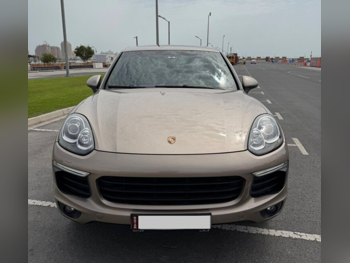 بورش  كيان  2016  اوتوماتيك  149,000 كم  6 سلندر  دفع رباعي  اس يو في  ذهبي