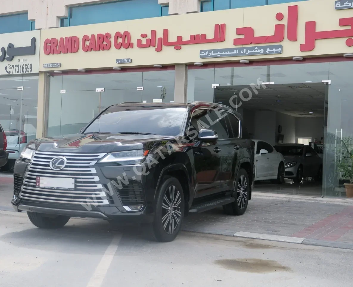 لكزس ال اكس 600 لكجري 2023 اوتوماتيك 24,000 كم 6 سلندر دفع رباعي اس يو في أسود تحت الضمان