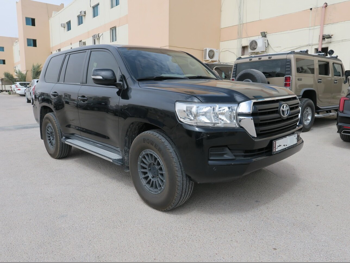 تويوتا  لاند كروزر  جي اكس  2021  اوتوماتيك  77,000 كم  6 سلندر  دفع رباعي  اس يو في  أسود