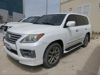 لكزس  ال اكس  570  2013  اوتوماتيك  521,000 كم  8 سلندر  دفع رباعي  اس يو في  أبيض