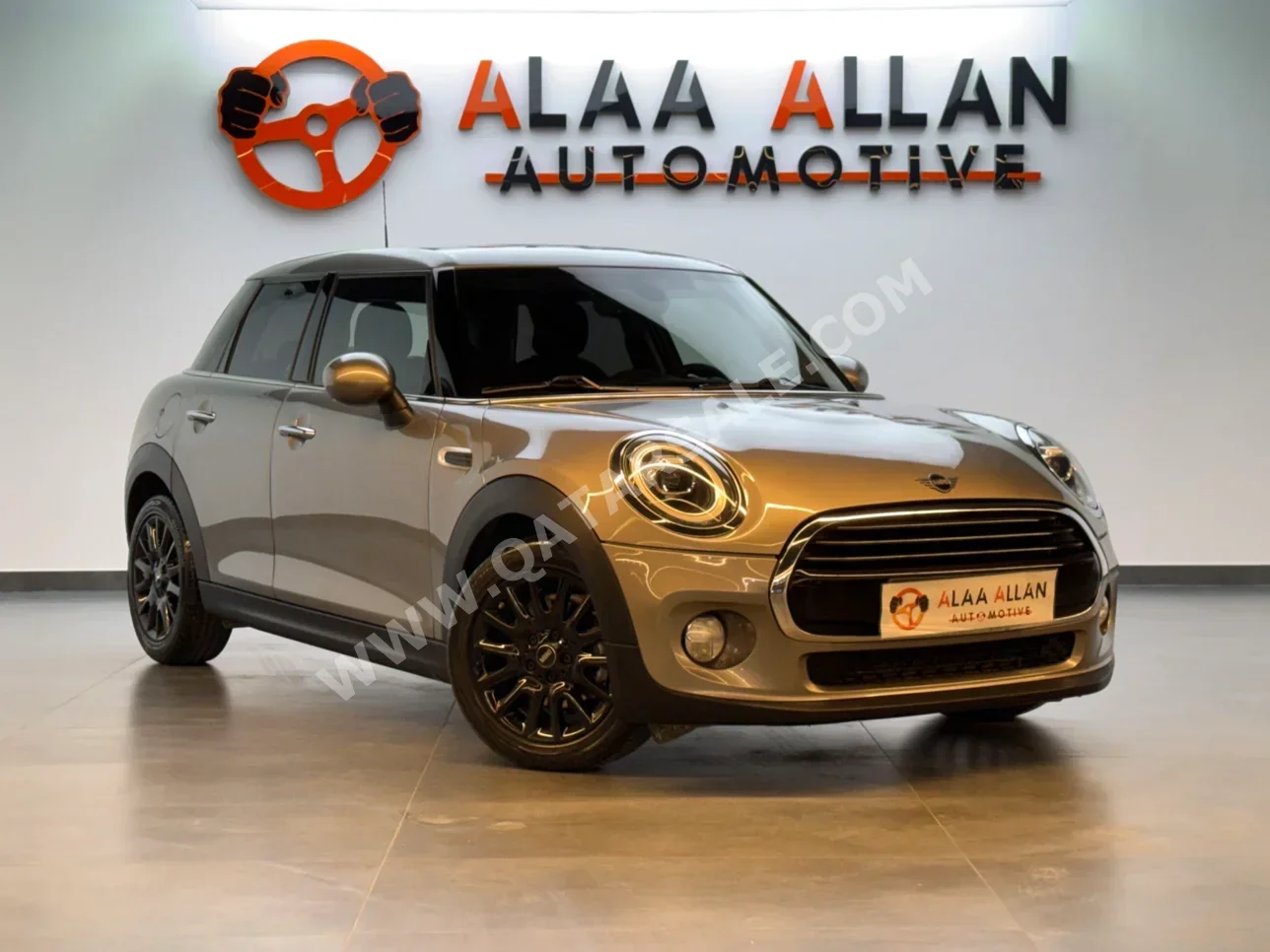 Mini  Cooper  2019  Automatic  68,900 Km  4 Cylinder  Front Wheel Drive (FWD)  Hatchback  Gray