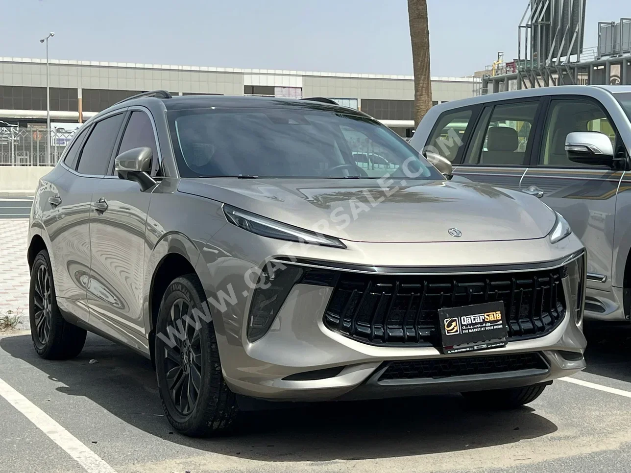 فورثينج  تي 5  ايفو  2023  اوتوماتيك  14,000 كم  4 سلندر  دفع كلي مستمر  اس يو في  فضي  تحت الضمان