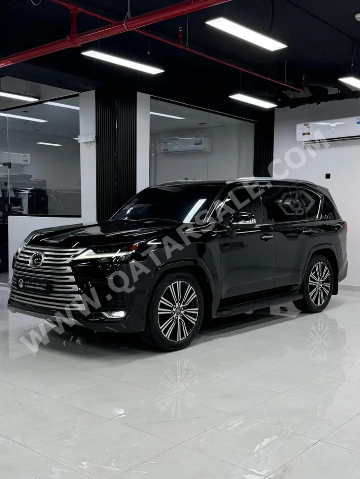 لكزس ال اكس 600 لكجري 2024 اوتوماتيك 63,000 كم 8 سلندر دفع رباعي اس يو في أسود تحت الضمان