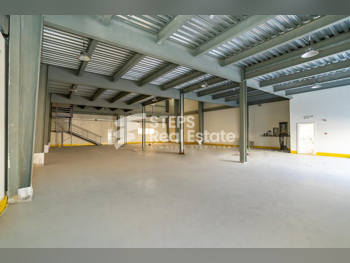 مخازن و مستودعات - الوكرة  - بركة العوامر  -المساحة: 1000 متر مربع