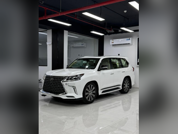 لكزس  ال اكس  570 اس  2019  اوتوماتيك  313,000 كم  8 سلندر  دفع رباعي  اس يو في  أبيض