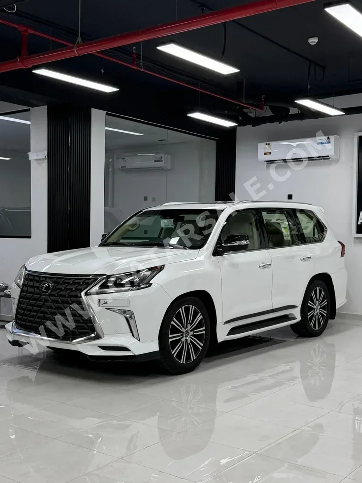 لكزس  ال اكس  570 اس  2019  اوتوماتيك  313,000 كم  8 سلندر  دفع رباعي  اس يو في  أبيض
