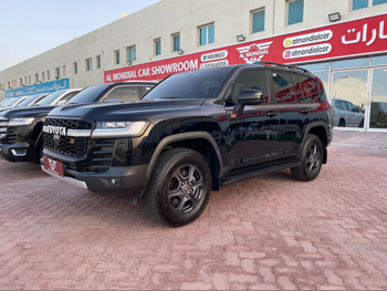 Toyota  Land Cruiser  GR Sport Twin Turbo  2023  Automatic  75,000 Km  6 Cylinder  Four Wheel Drive (4WD)  SUV  Black