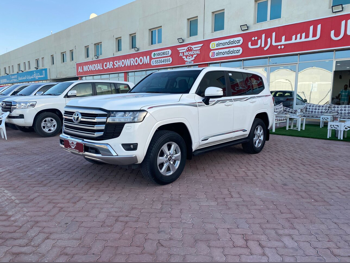 Toyota  Land Cruiser  GXR Twin Turbo  2024  Automatic  57,000 Km  6 Cylinder  Four Wheel Drive (4WD)  SUV  White  With Warranty