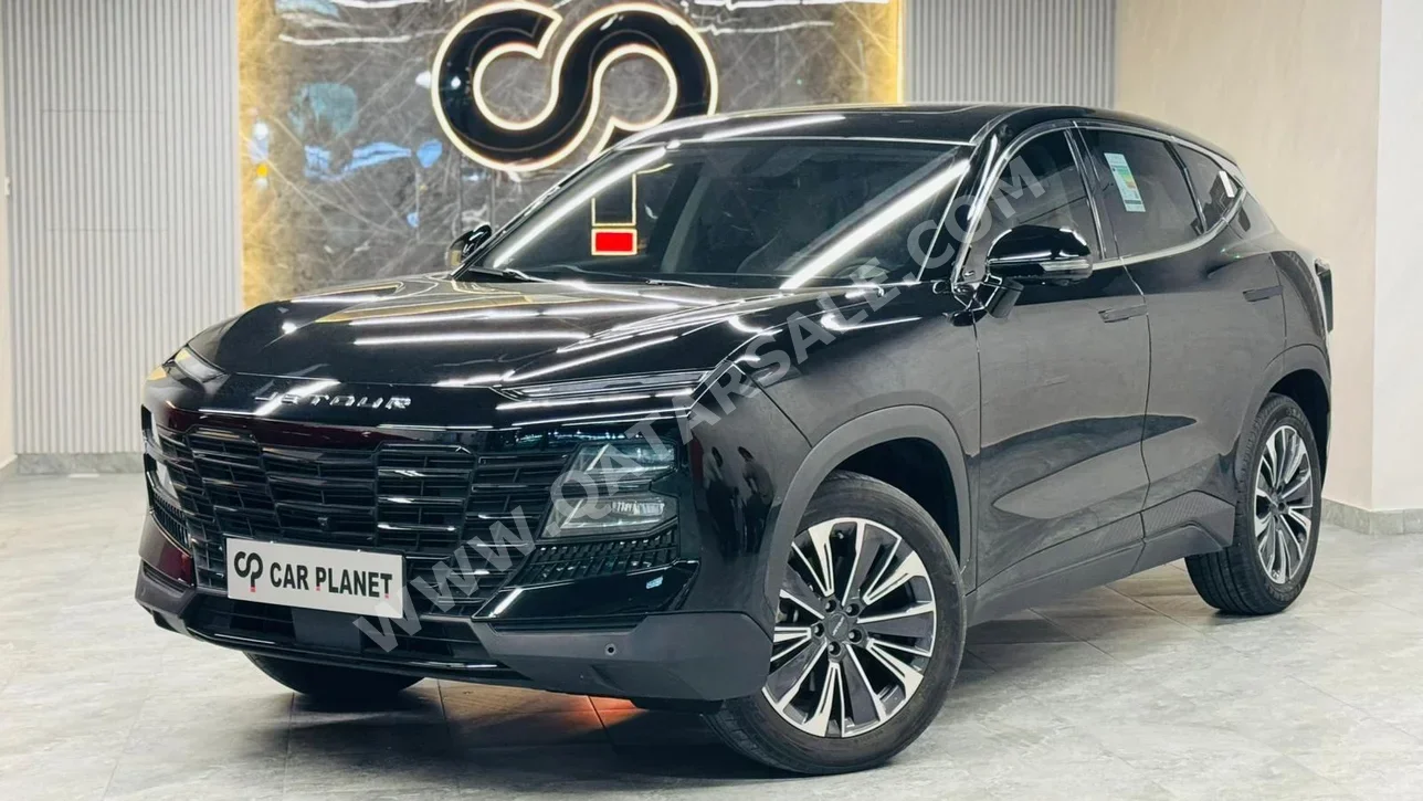 Jetour  Dashing  2025  Automatic  22,000 Km  4 Cylinder  All Wheel Drive (AWD)  SUV  Black  With Warranty