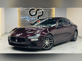 Maserati  Ghibli  2015  Automatic  90,000 Km  6 Cylinder  Rear Wheel Drive (RWD)  Sedan  Maroon