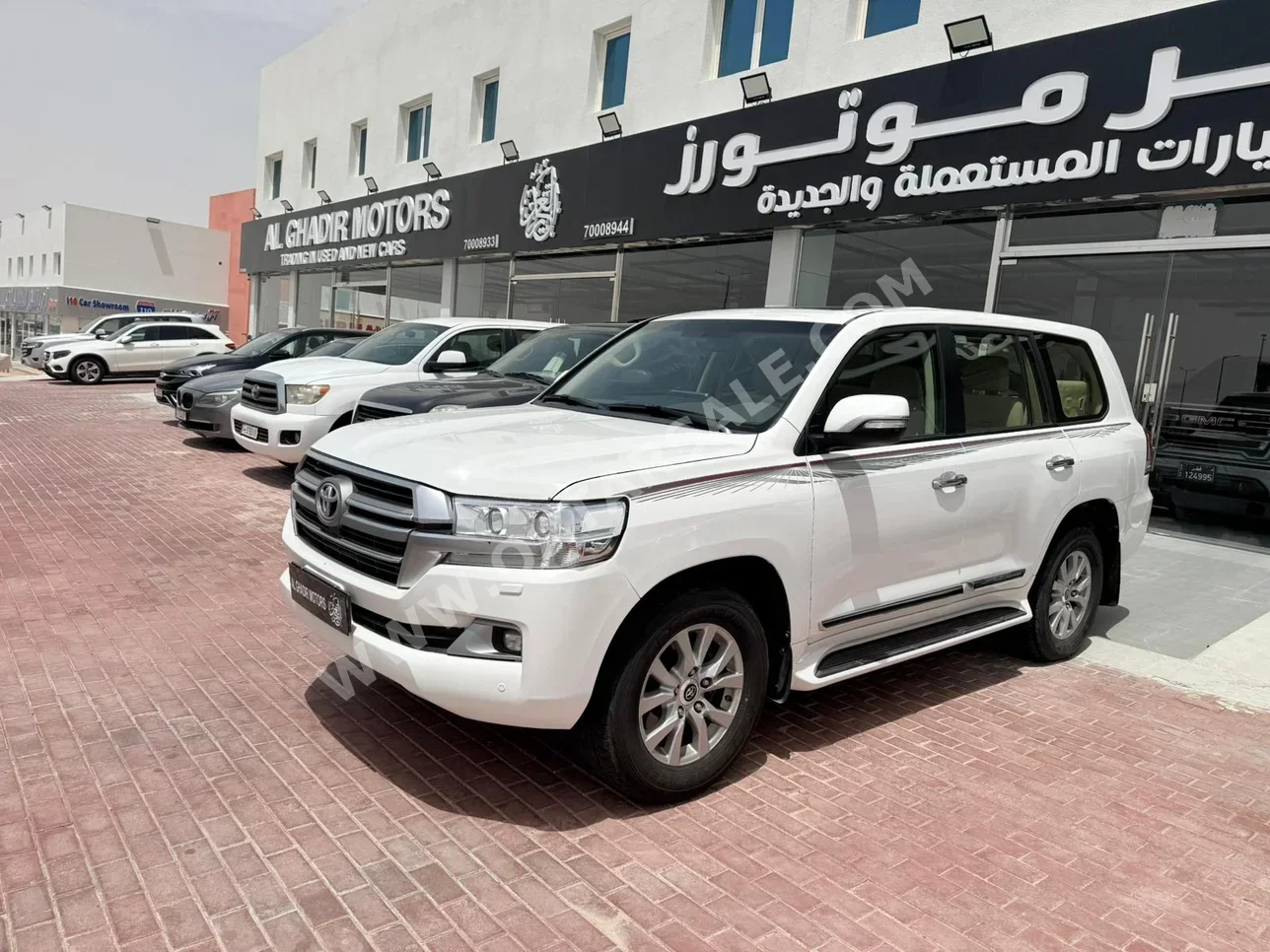 تويوتا  لاند كروزر  جي اكس ار  2019  اوتوماتيك  277,000 كم  8 سلندر  دفع رباعي  اس يو في  أبيض