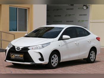 تويوتا  ياريس  2021  اوتوماتيك  127,000 كم  4 سلندر  سحب امامي  سيدان  أبيض