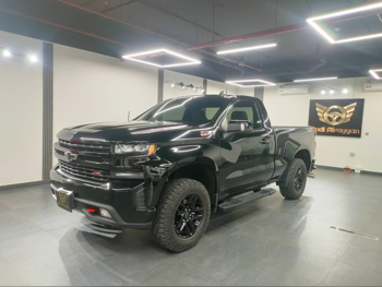 Chevrolet  Silverado  Z71  2022  Automatic  68,000 Km  8 Cylinder  Four Wheel Drive (4WD)  Pick Up  Black