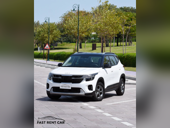 Kia  SELTOS  4 Cylinder  SUV 2x4  White  2025