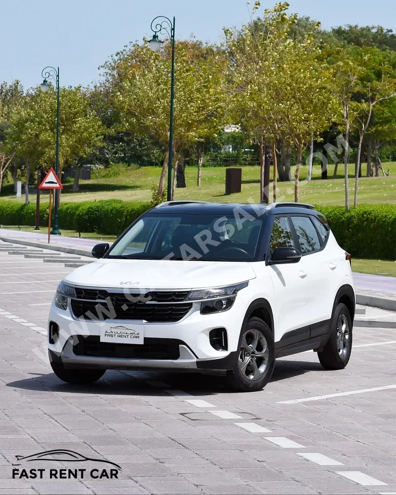 كيا سيلتوس 4 سلندر إس يو في 2 في 4 أبيض 2025