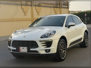 بورش  ماكان  2018  اوتوماتيك  91,000 كم  4 سلندر  دفع رباعي  اس يو في  أبيض
